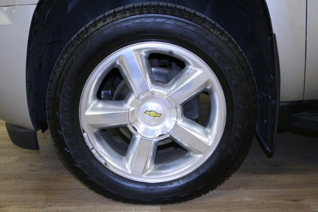 Chevrolet Avalanche SX Hatchback Pickup Truck