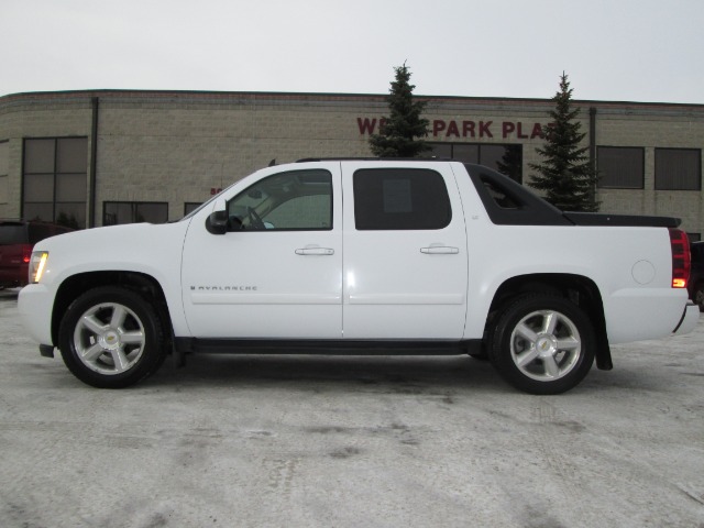Chevrolet Avalanche 2007 photo 2