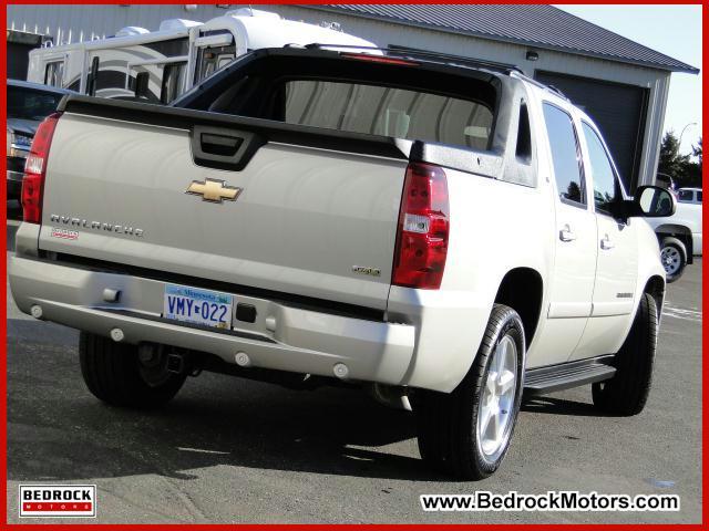 Chevrolet Avalanche 2007 photo 2
