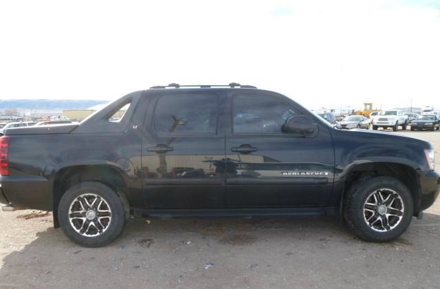 Chevrolet Avalanche 3.2 Pickup Truck