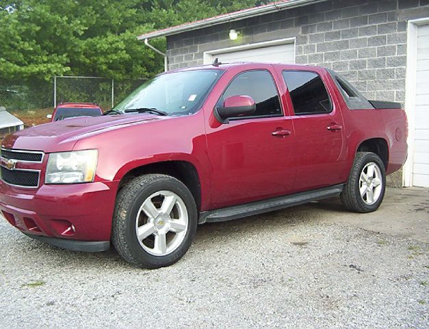 Chevrolet Avalanche SH AWD Leather Moonroof Non-smoker Pickup Truck