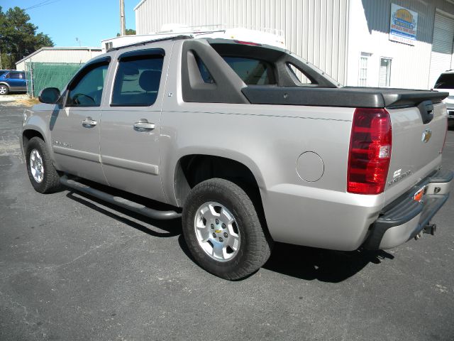 Chevrolet Avalanche 2007 photo 2