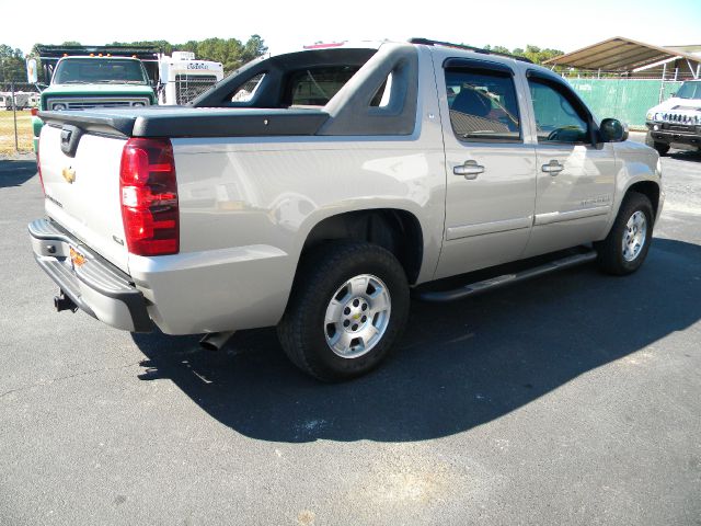 Chevrolet Avalanche 2007 photo 4