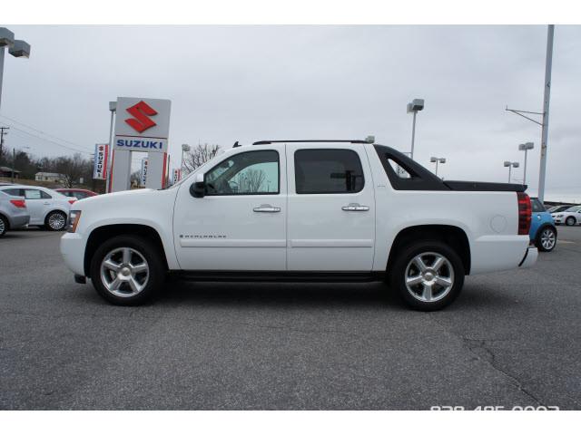 Chevrolet Avalanche 2008 photo 1