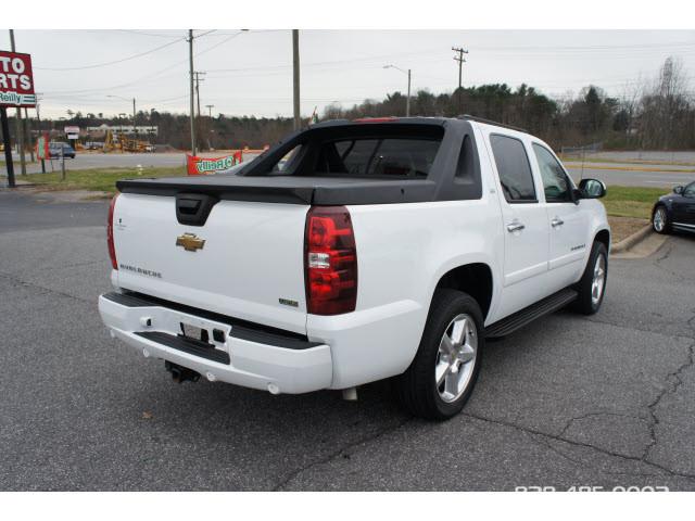 Chevrolet Avalanche 2008 photo 4
