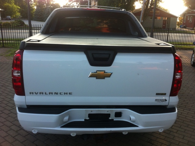 Chevrolet Avalanche C300w Pickup Truck