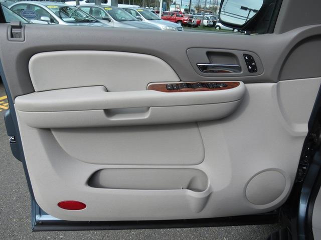 Chevrolet Avalanche 2008 photo 15