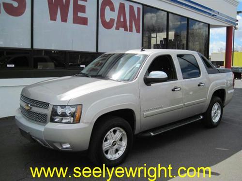 Chevrolet Avalanche 2008 photo 2
