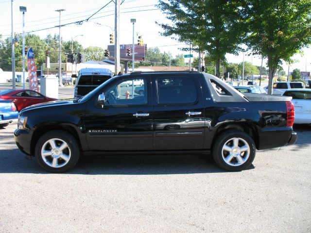 Chevrolet Avalanche 2008 photo 2