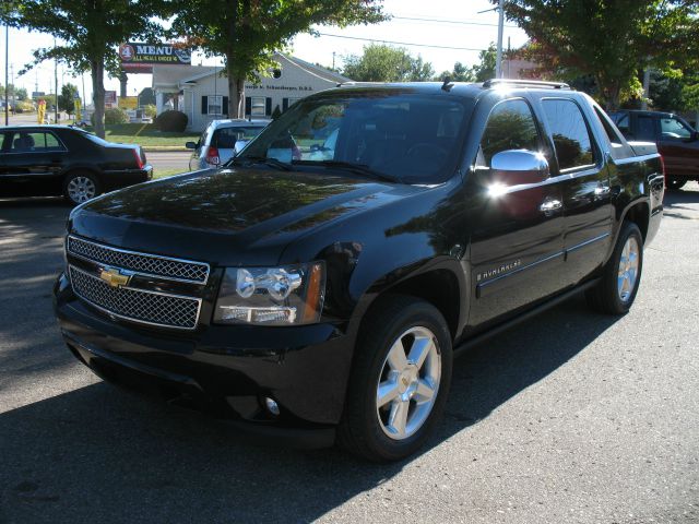Chevrolet Avalanche 2008 photo 3