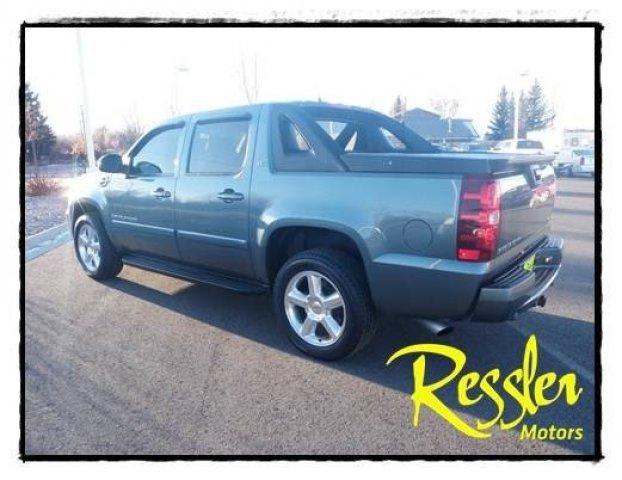Chevrolet Avalanche 2008 photo 2
