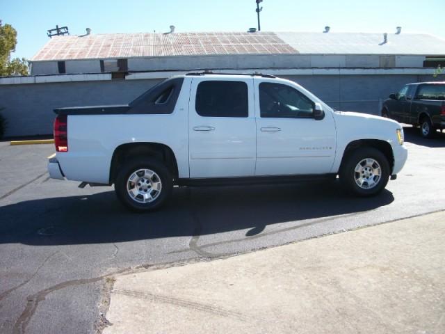 Chevrolet Avalanche 2008 photo 5