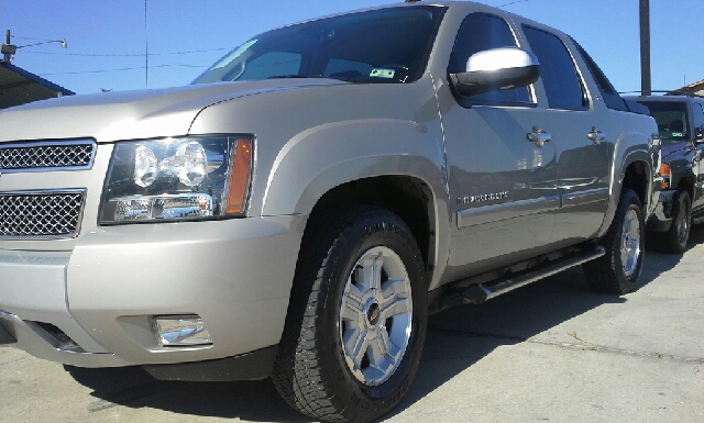 Chevrolet Avalanche 2008 photo 2