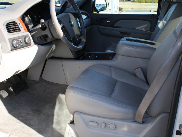 Chevrolet Avalanche 2008 photo 4