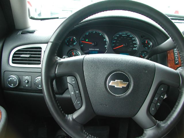 Chevrolet Avalanche 2008 photo 3
