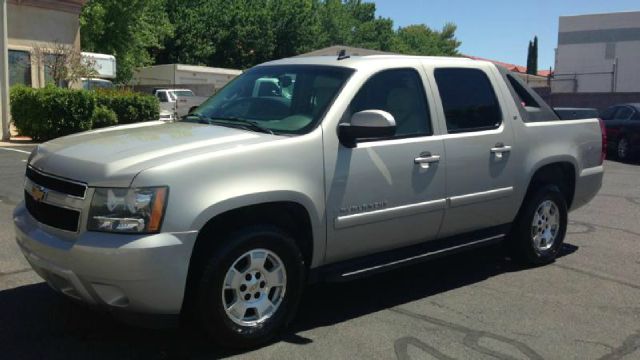 Chevrolet Avalanche 2008 photo 2