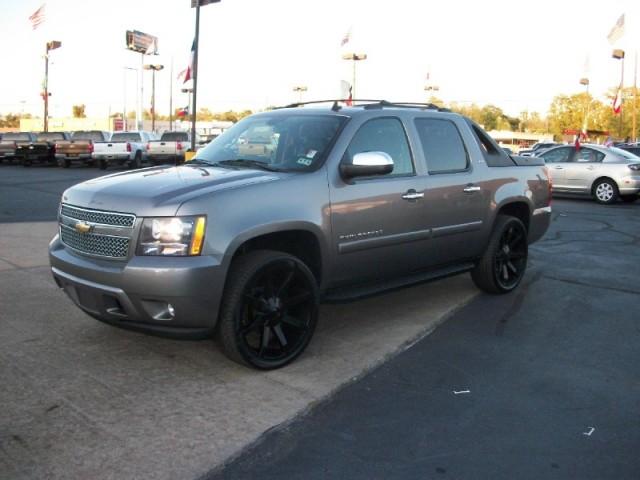 Chevrolet Avalanche Unknown Pickup