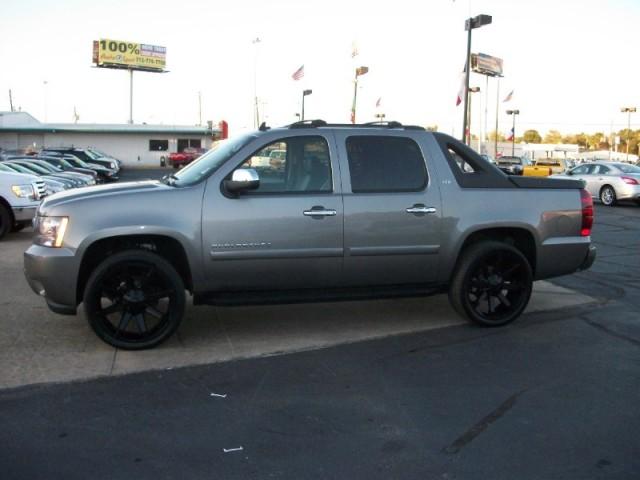 Chevrolet Avalanche 2008 photo 1