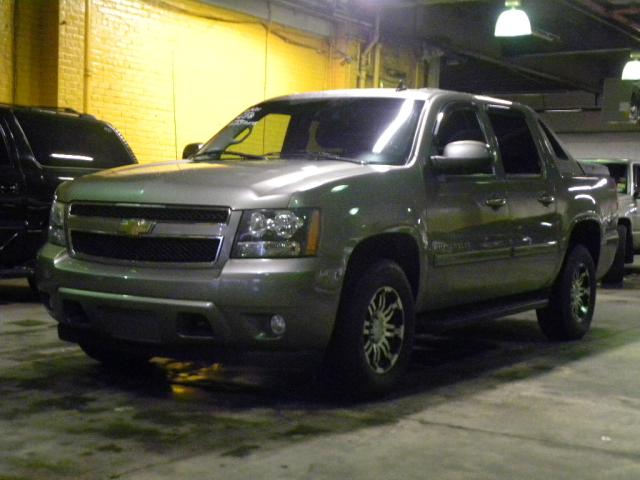 Chevrolet Avalanche 2008 photo 2
