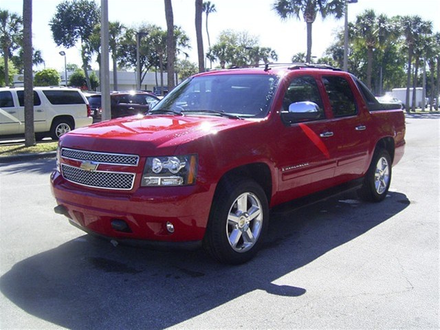 Chevrolet Avalanche 2008 photo 2