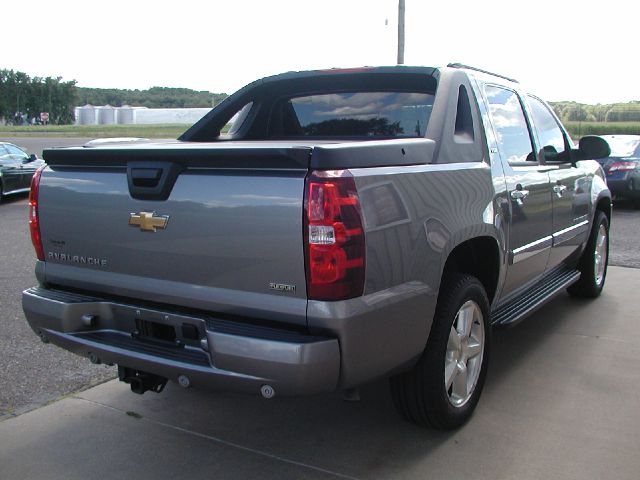 Chevrolet Avalanche 2008 photo 2