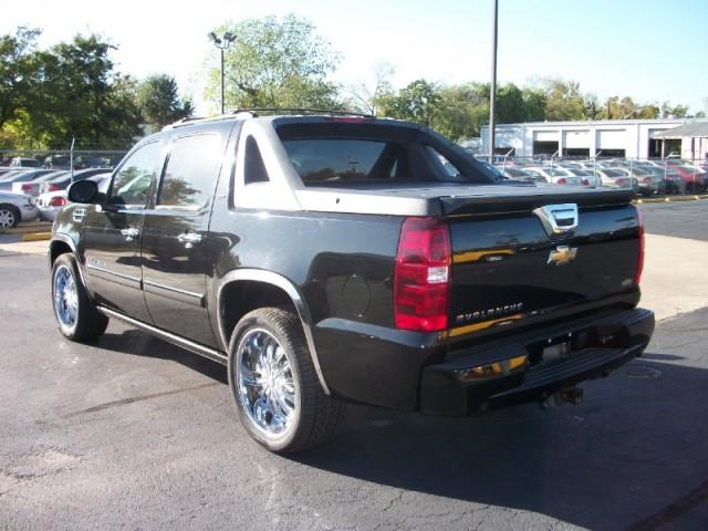 Chevrolet Avalanche 2008 photo 2