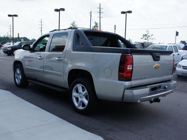 Chevrolet Avalanche 2008 photo 4
