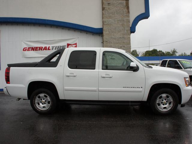 Chevrolet Avalanche 2008 photo 1