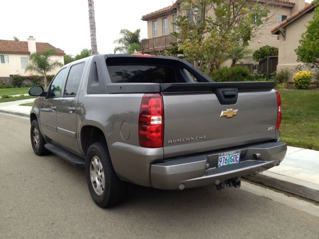 Chevrolet Avalanche 2008 photo 2