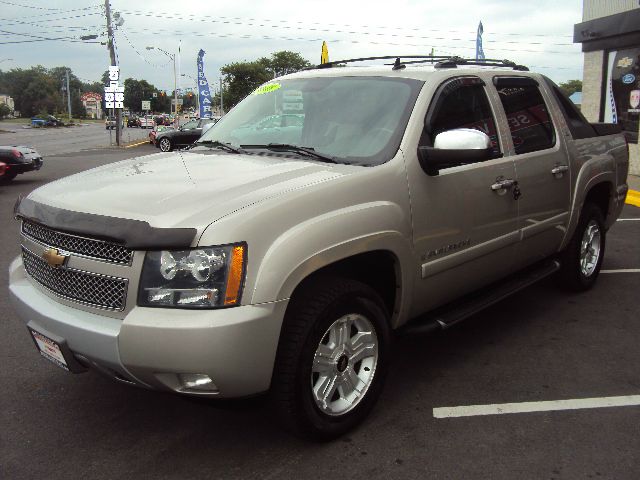 Chevrolet Avalanche Touring W/navres Pickup Truck