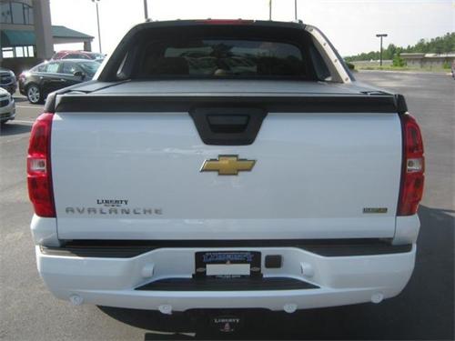 Chevrolet Avalanche 2009 photo 2