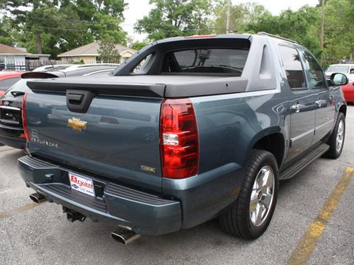 Chevrolet Avalanche 2009 photo 2