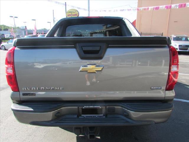 Chevrolet Avalanche 2009 photo 2