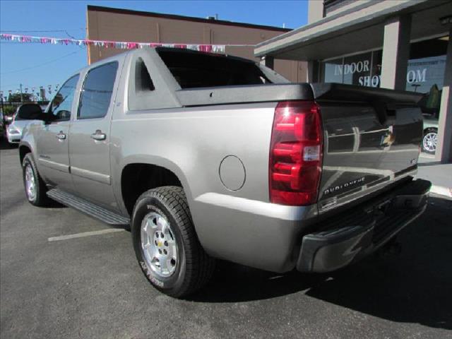 Chevrolet Avalanche 2009 photo 3