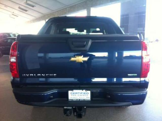Chevrolet Avalanche 2010 photo 1