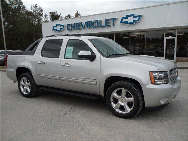 Chevrolet Avalanche 2010 photo 2