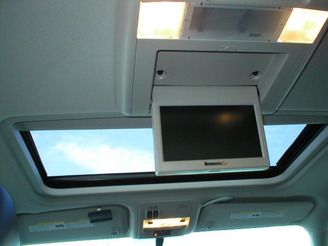 Chevrolet Avalanche 2011 photo 2