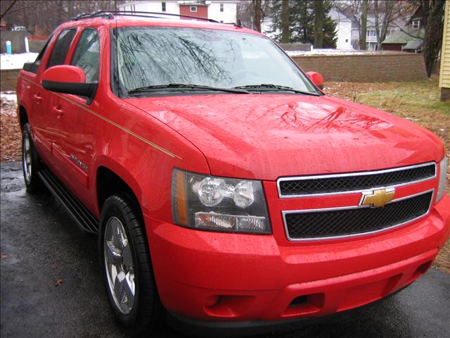 Chevrolet Avalanche Touring W/nav.sys Crew Cab Pickup