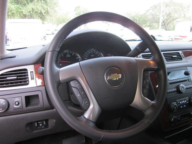 Chevrolet Avalanche 2011 photo 11