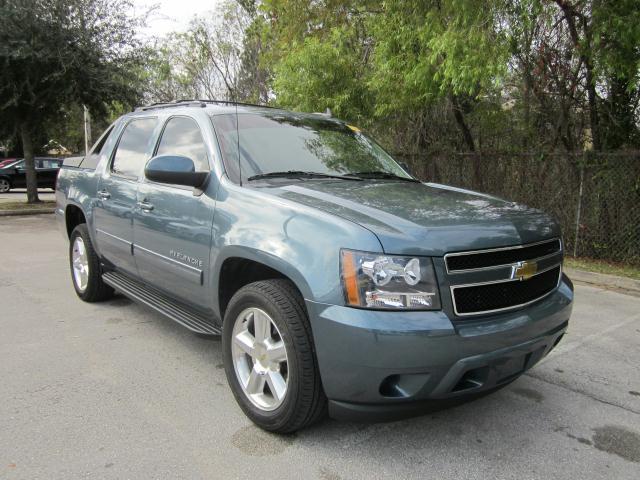 Chevrolet Avalanche 2011 photo 18