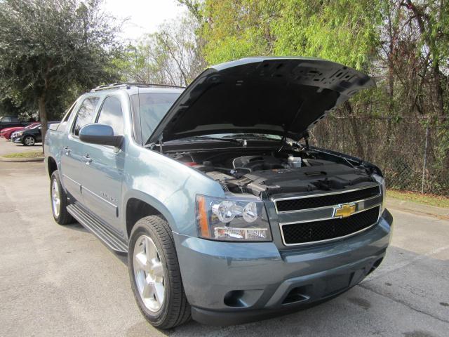 Chevrolet Avalanche 2011 photo 8