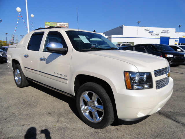 Chevrolet Avalanche 2011 photo 5