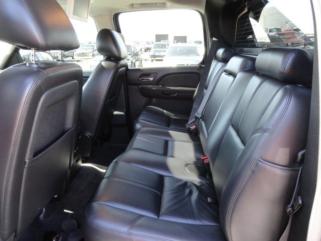 Chevrolet Avalanche 2011 photo 3