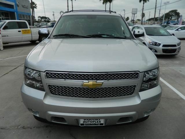 Chevrolet Avalanche 2011 photo 3