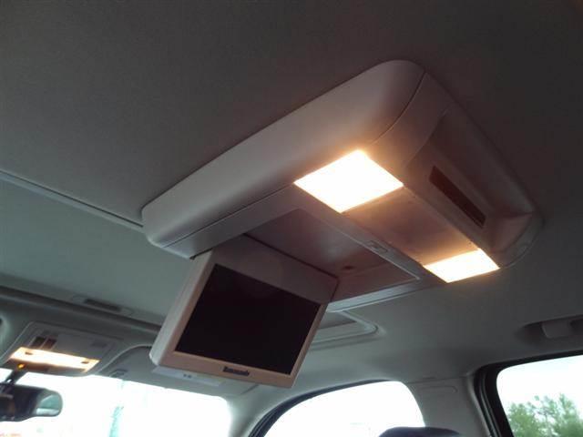 Chevrolet Avalanche 2011 photo 16