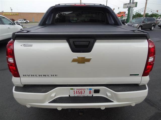 Chevrolet Avalanche 2011 photo 7