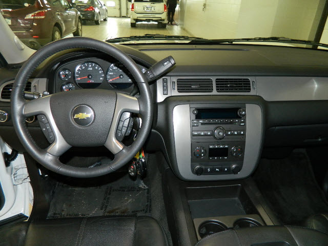 Chevrolet Avalanche 2011 photo 5