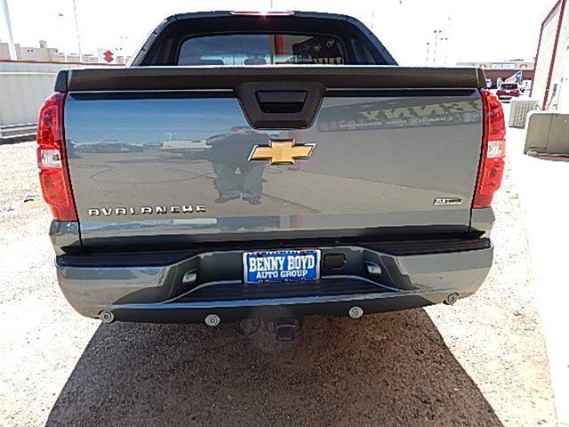 Chevrolet Avalanche 2011 photo 1