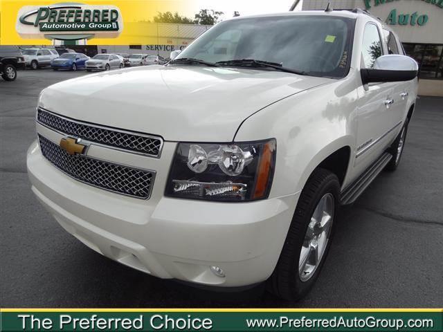 Chevrolet Avalanche 2011 photo 1
