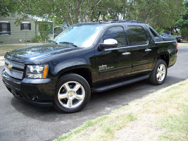 Chevrolet Avalanche 2012 photo 3